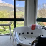 Akla Palacio Torre De Ruesga 4*