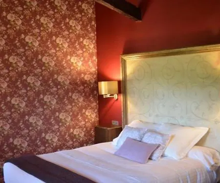 Akla Palacio Torre De Ruesga 4*