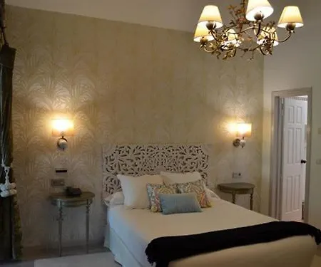 Akla Palacio Torre De Ruesga Calseca