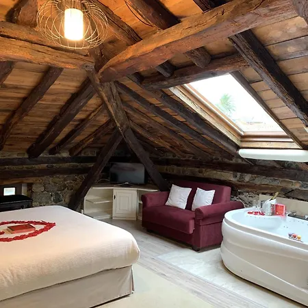 Akla Palacio Torre De Ruesga