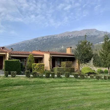 Akla Palacio Torre De Ruesga 4*