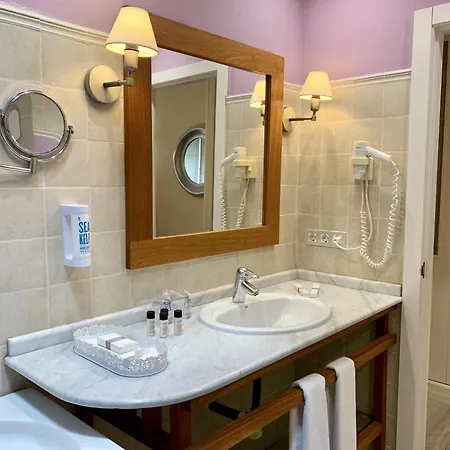 Hotel Akla Palacio Torre De Ruesga Calseca