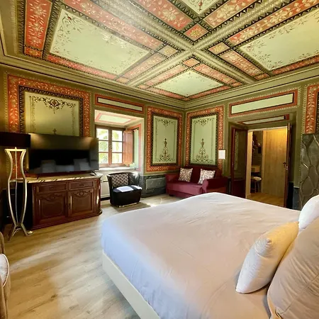 Akla Palacio Torre De Ruesga