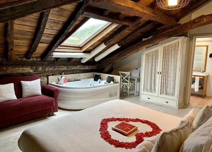 Akla Palacio Torre De Ruesga