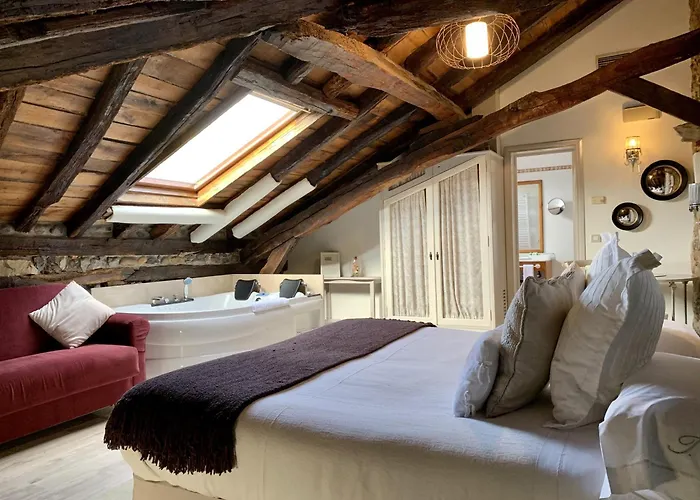 Akla Palacio Torre De Ruesga 4*