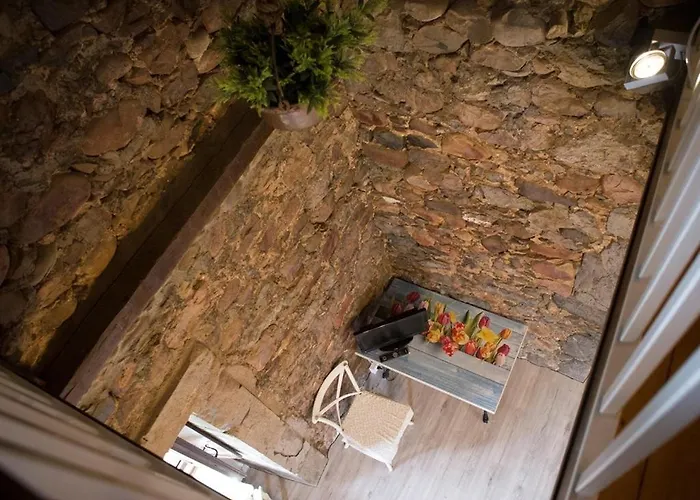 Akla Palacio Torre De Ruesga