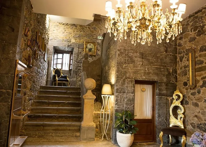 Akla Palacio Torre De Ruesga 4* Calseca