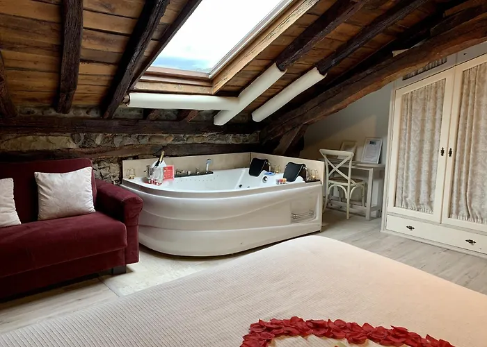 Akla Palacio Torre De Ruesga Hotel