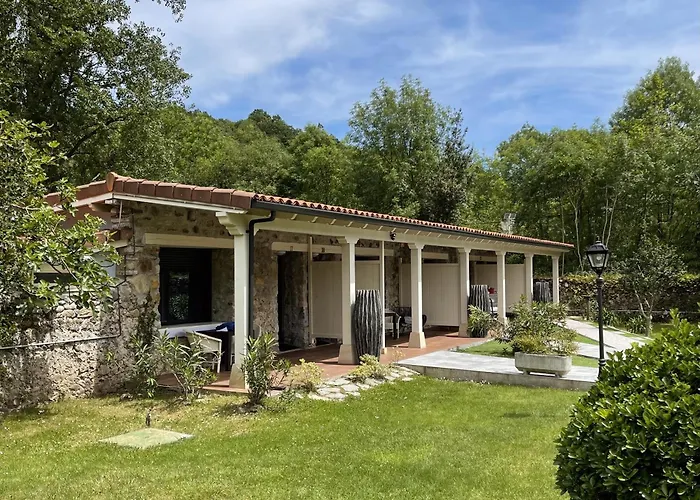 Hotel Akla Palacio Torre De Ruesga