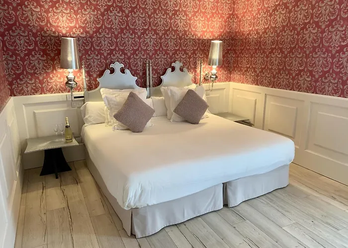 Hotel Akla Palacio Torre De Ruesga Calseca