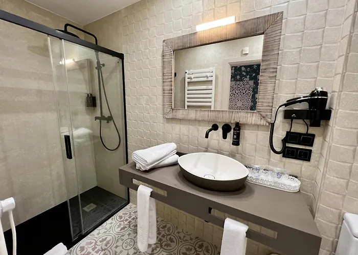 Akla Palacio Torre De Ruesga 4*